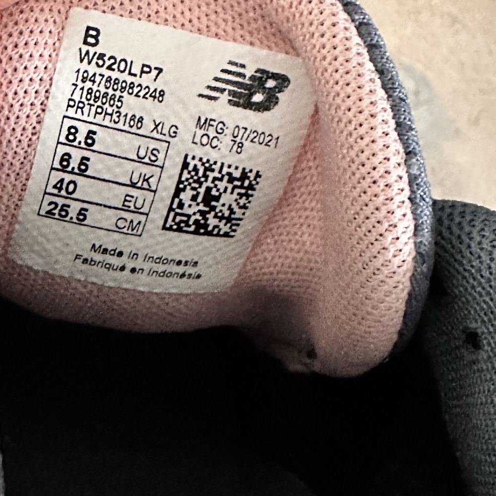 New Balance 520 V7 Womens 8.5 Gray Running Shoes W520LP7 - Picture 8 of 13